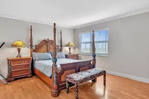 401 Golden Isles Dr, Hallandale Beach, FL 33009 - Photo 19