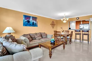 401 Golden Isles Dr, Hallandale Beach, FL 33009 - Photo 13