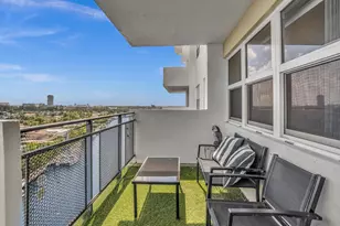 401 Golden Isles Dr, Hallandale Beach, FL 33009 - Photo 25