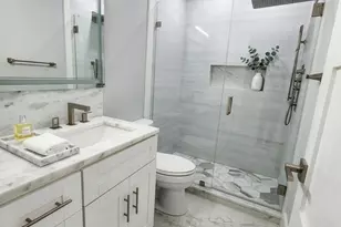 75 Venetian Dr, Delray Beach, FL 33483 - Photo 15
