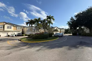 1560 SE Hampshire Way, Stuart, FL 34994 - Photo 31