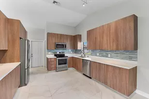 11461 NW 39th St, Coral Springs, FL 33065 - Photo 9