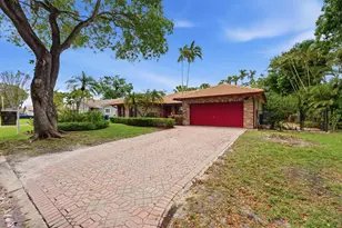10740 NW 19th St, Coral Springs, FL 33071 - Photo 3