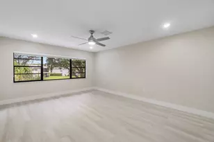 16 Stratford Dr E, Boynton Beach, FL 33436 - Photo 27