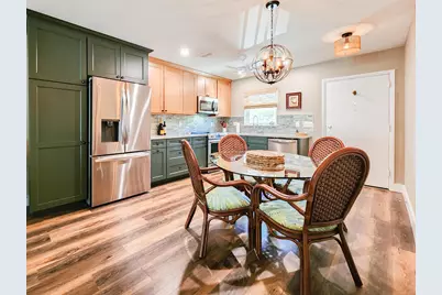 2800 Indian River Boulevard #8, Vero Beach, FL 32960 - Photo 7