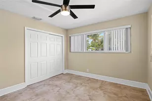 1712 NE 25th St, Wilton Manors, FL 33305 - Photo 15
