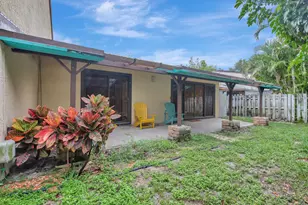 1003 Raintree Ln, Palm Beach Gardens, FL 33410 - Photo 31