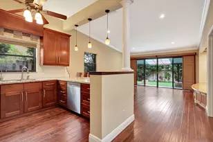1003 Raintree Ln, Palm Beach Gardens, FL 33410 - Photo 17
