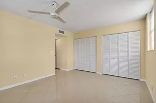 3060 Holiday Springs Blvd, Margate, FL 33063 - Photo 9