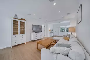5870 SW 46th Terrace, Miami, FL 33155 - Photo 5