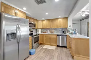 66 Capri B, Delray Beach, FL 33484 - Photo 9