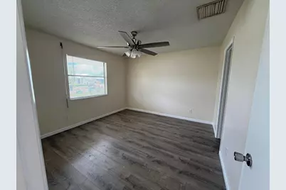 626 SW Lakehurst Drive, Port Saint Lucie, FL 34983 - Photo 7