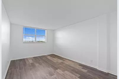 470 Executive Center Drive #5k, West Palm Beach, FL 33401 - Photo 9