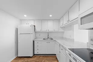470 Executive Center Dr, West Palm Beach, FL 33401 - Photo 7