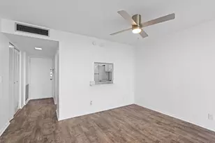 470 Executive Center Dr, West Palm Beach, FL 33401 - Photo 5