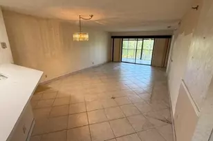 2238 N Cypress Bend Dr, Pompano Beach, FL 33069 - Photo 7