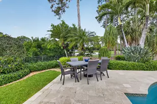 706 Foxpointe Cir, Delray Beach, FL 33445 - Photo 43