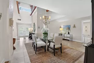 706 Foxpointe Cir, Delray Beach, FL 33445 - Photo 17