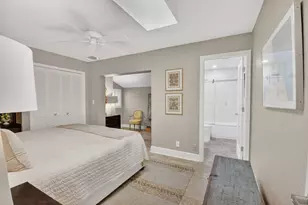 706 Foxpointe Cir, Delray Beach, FL 33445 - Photo 25