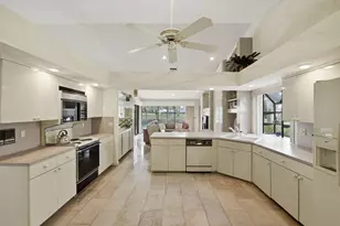 10330 Silver Lake Dr, Boca Raton, FL 33428 - Photo 19