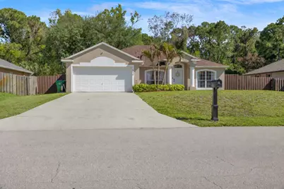 538 SW Comet Terrace, Port Saint Lucie, FL 34953 - Photo 1
