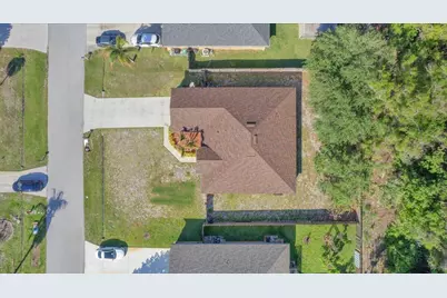 538 SW Comet Terrace, Port Saint Lucie, FL 34953 - Photo 5