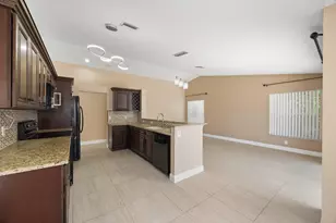 4720 NW 7th St, Deerfield Beach, FL 33442 - Photo 15