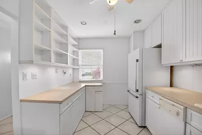 2886 E Fernley Dr Drive E #9, West Palm Beach, FL 33415 - Photo 11