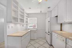 2886 E Fernley Dr Dr E, West Palm Beach, FL 33415 - Photo 11