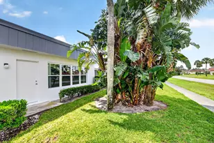 2886 E Fernley Dr Dr E, West Palm Beach, FL 33415 - Photo 29