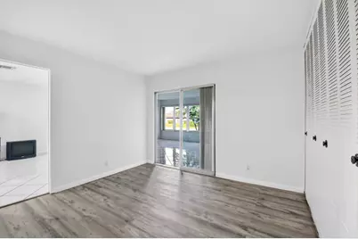 2886 E Fernley Dr Drive E #9, West Palm Beach, FL 33415 - Photo 19