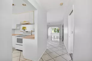2886 E Fernley Dr Dr E, West Palm Beach, FL 33415 - Photo 5