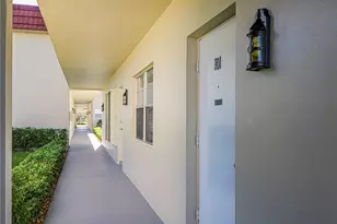 28 Pine Arbor Ln, Vero Beach, FL 32962 - Photo 7