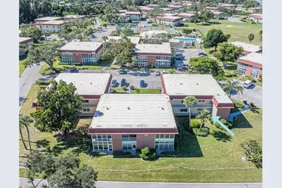 28 Pine Arbor Lane #101, Vero Beach, FL 32962 - Photo 3