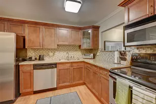 823 Cypress Blvd, Pompano Beach, FL 33069 - Photo 5