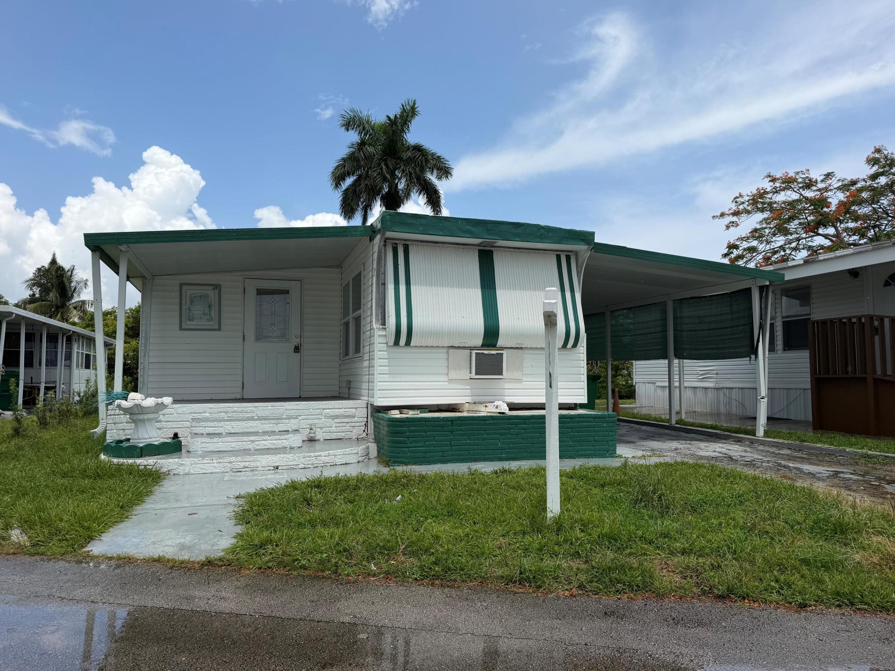 1670 SW 85th Ave - 1670 SW 85th Ave, Davie, FL 33324 Luxury Property | Jose Angel Pina