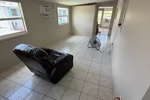 1670 SW 85th Ave, Davie, FL 33324 - Photo 9