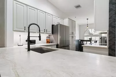 13504 Fountain View Boulevard, Wellington, FL 33414 - Photo 9