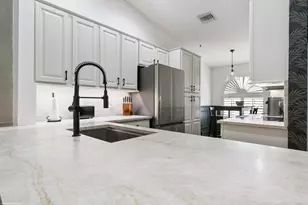13504 Fountain View Blvd, Wellington, FL 33414 - Photo 9