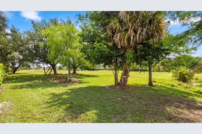 2920 Twin Oaks Way, Wellington, FL 33414 - Photo 31