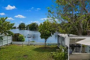 620 NW 215th Ave, Pembroke Pines, FL 33029 - Photo 19