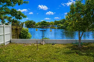 620 NW 215th Ave, Pembroke Pines, FL 33029 - Photo 5