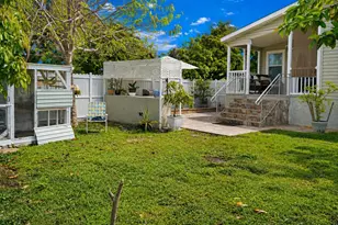 620 NW 215th Ave, Pembroke Pines, FL 33029 - Photo 17