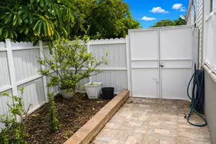 620 NW 215th Ave, Pembroke Pines, FL 33029 - Photo 15