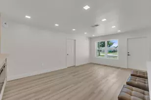 8431 NW 27th Pl, Sunrise, FL 33322 - Photo 35