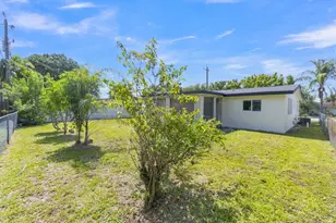 8431 NW 27th Pl, Sunrise, FL 33322 - Photo 43