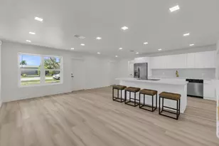 8431 NW 27th Pl, Sunrise, FL 33322 - Photo 5
