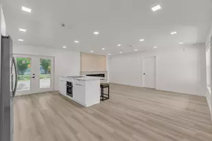 8431 NW 27th Pl, Sunrise, FL 33322 - Photo 37