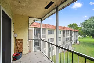 8990 S Hollybrook Blvd, Pembroke Pines, FL 33025 - Photo 29