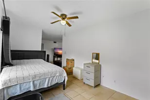 8990 S Hollybrook Blvd, Pembroke Pines, FL 33025 - Photo 25